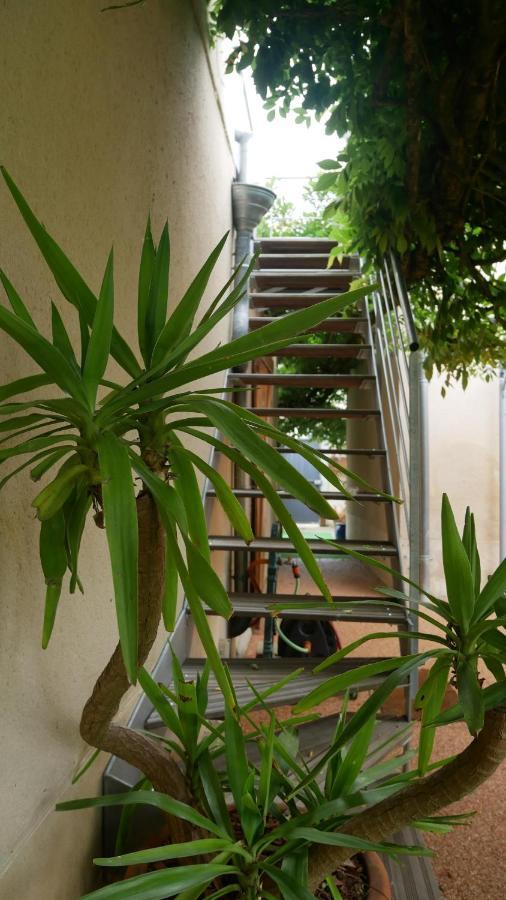 L Esprit Loft Gite 3*** Montreuil-sur-Maine Exterior foto